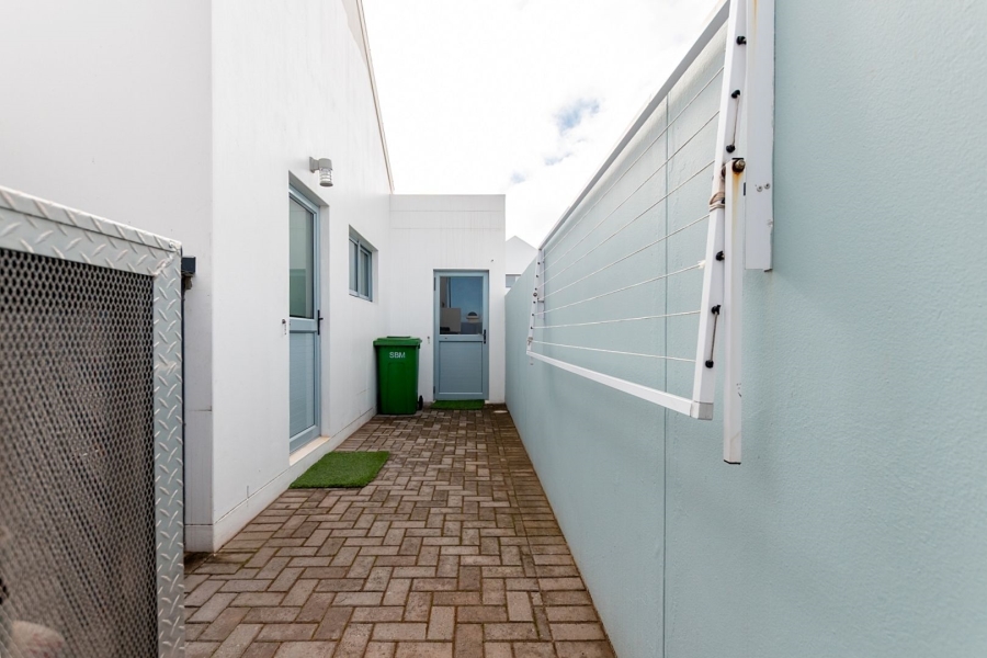 3 Bedroom Property for Sale in Blue Lagoon Western Cape